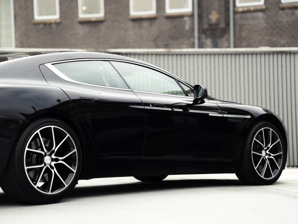 Immagine 12/31 di Aston Martin Rapide S (2014)
