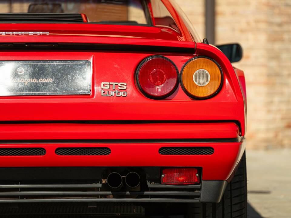 Image 13/50 of Ferrari 208 GTS Turbo (1986)