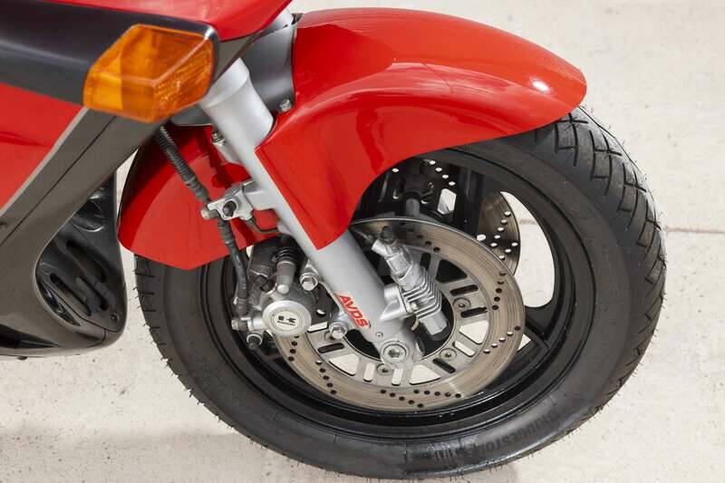Bild 13/49 von Kawasaki GPz 1000RX (1987)