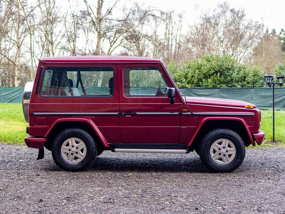 Image 2/32 of Mercedes-Benz 300 GD (kurz) (1992)