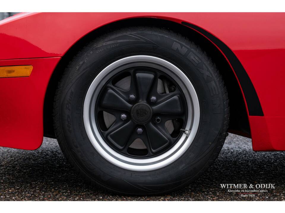 Bild 23/34 von Porsche 944 (1986)