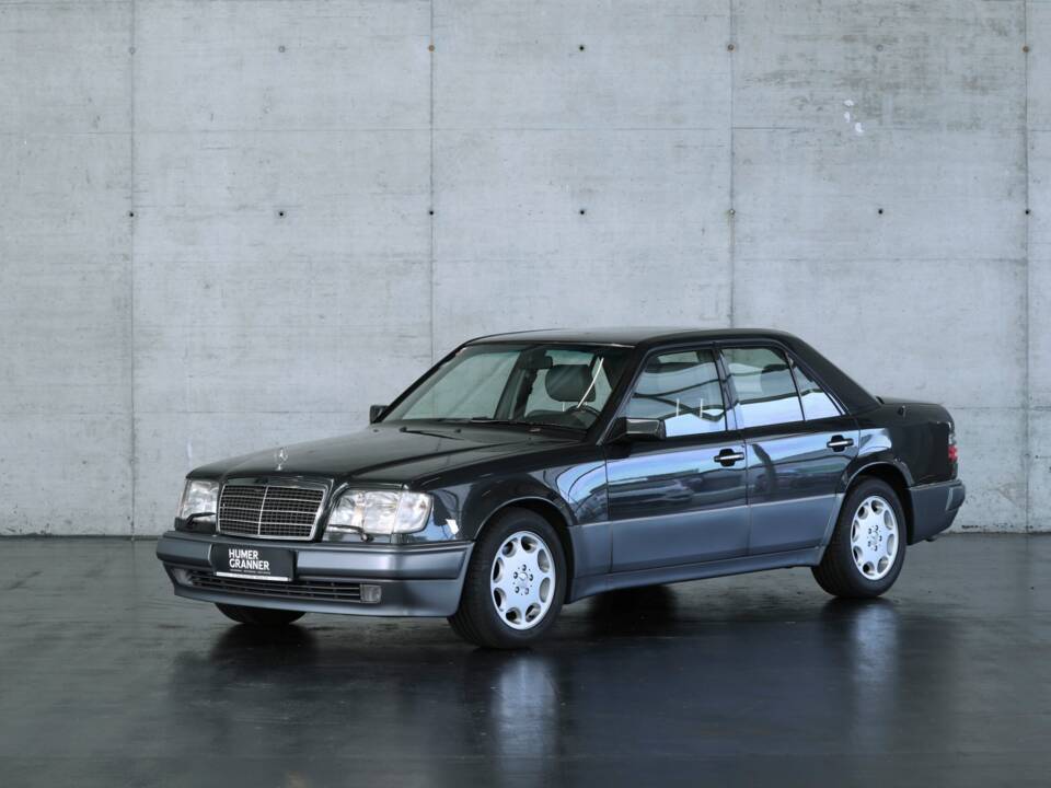 Bild 1/50 von Mercedes-Benz 500 E (1993)