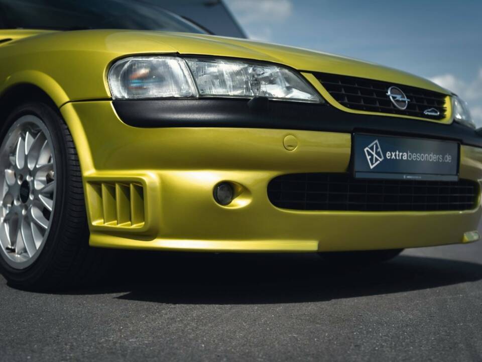 Bild 5/15 von Opel Vectra 2,5 i500 (1998)