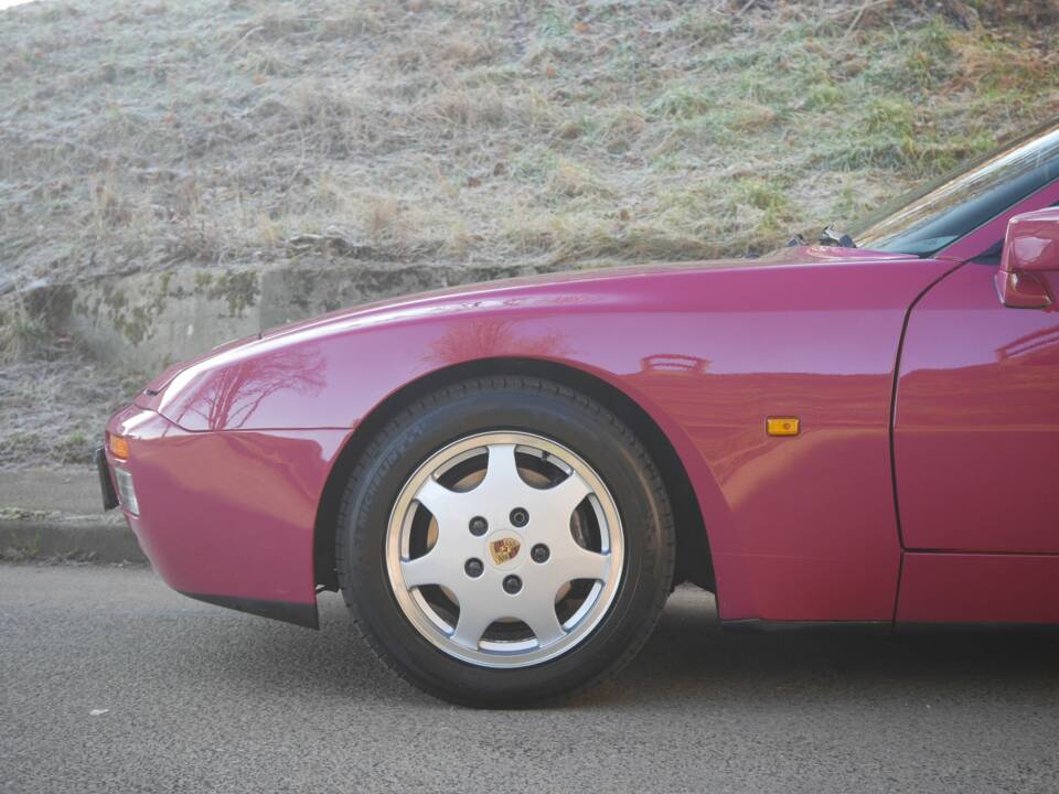 Image 5/28 of Porsche 944 S2 (1991)