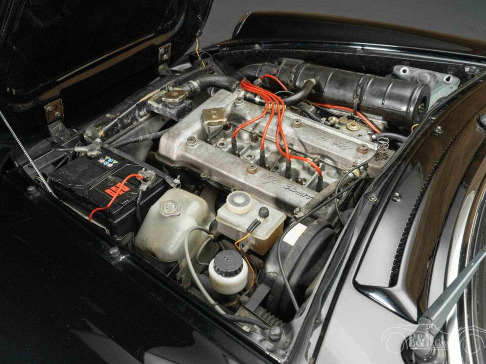 Image 4/19 of Alfa Romeo 1.6 Spider (1986)