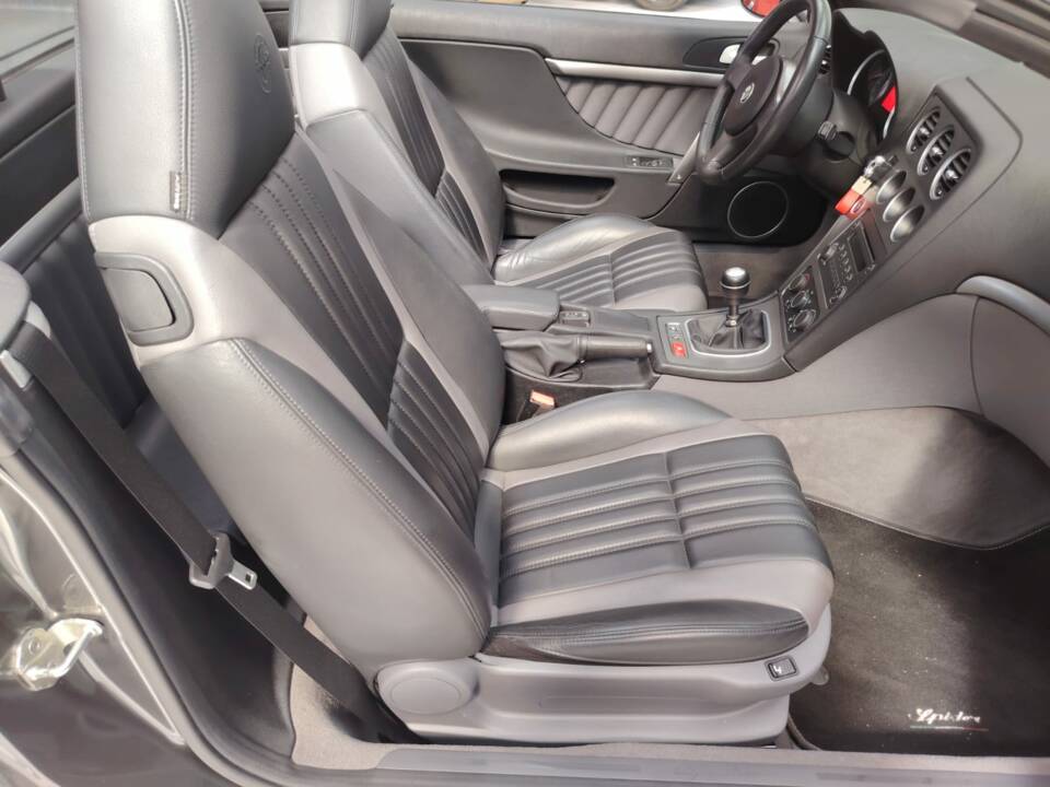 Bild 43/86 von Alfa Romeo Spider 2.2 JTS (2007)