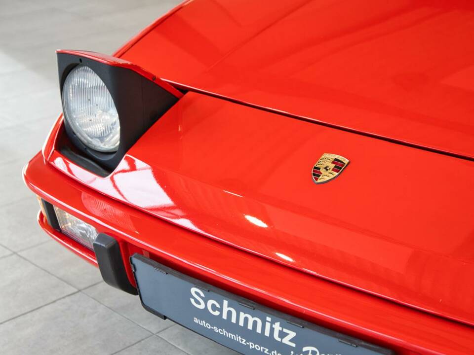 Image 8/10 of Porsche 924 S (1988)