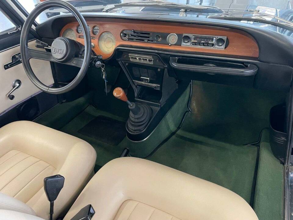 Image 17/20 of Lancia Fulvia 1.3 S (1975)