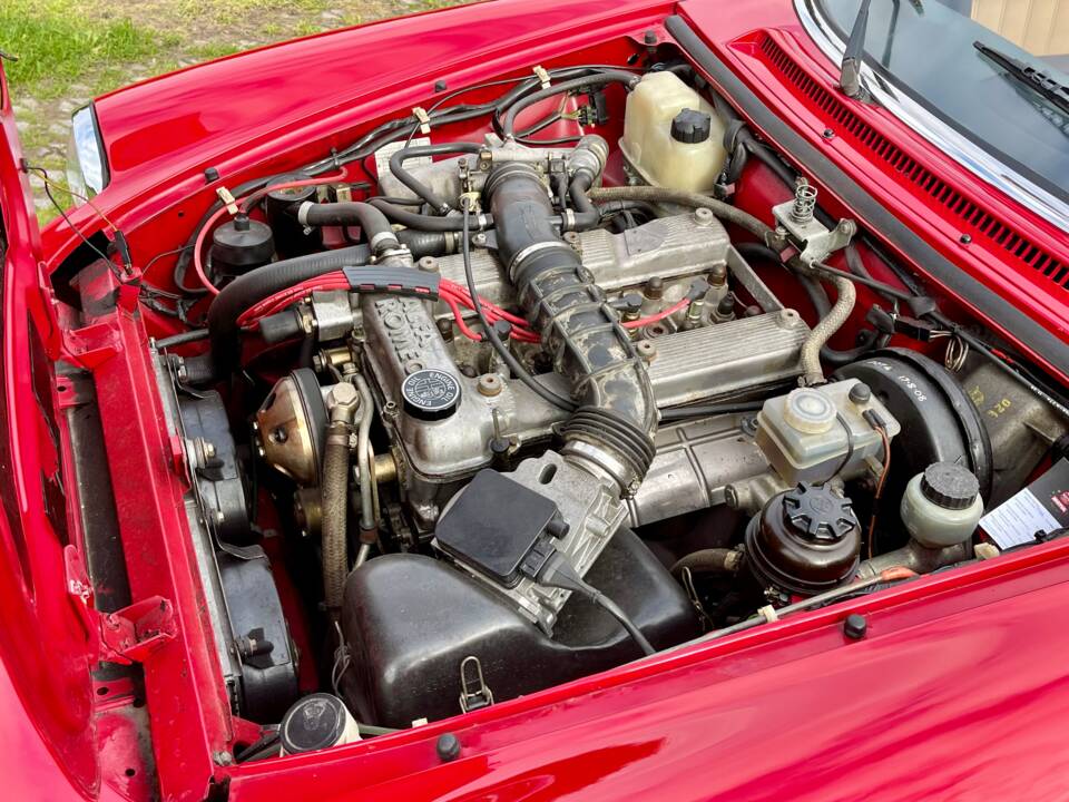 Bild 21/23 von Alfa Romeo 2.0 Spider (1991)