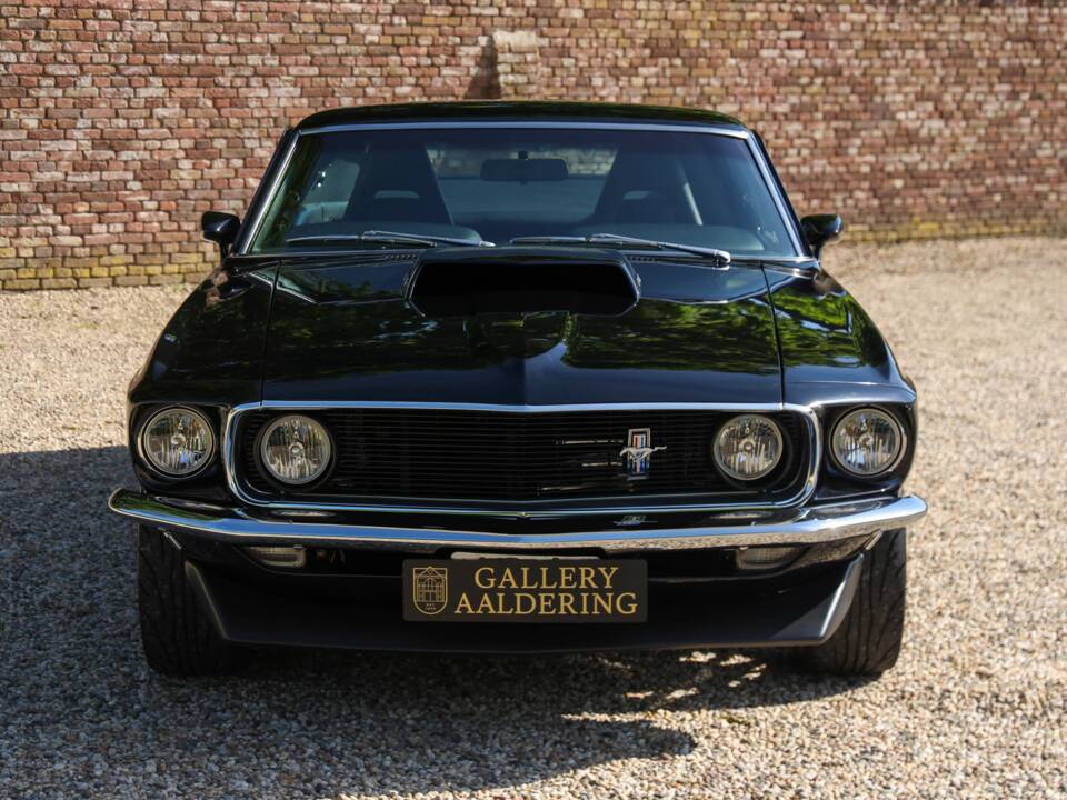 Image 15/50 of Ford Mustang 302 (1969)
