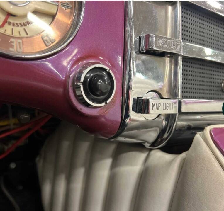 Bild 74/89 von Buick 50 Super Convertible (1947)