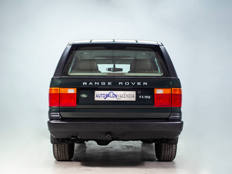 Immagine 7/33 di Land Rover Range Rover 4.6 HSE (2000)