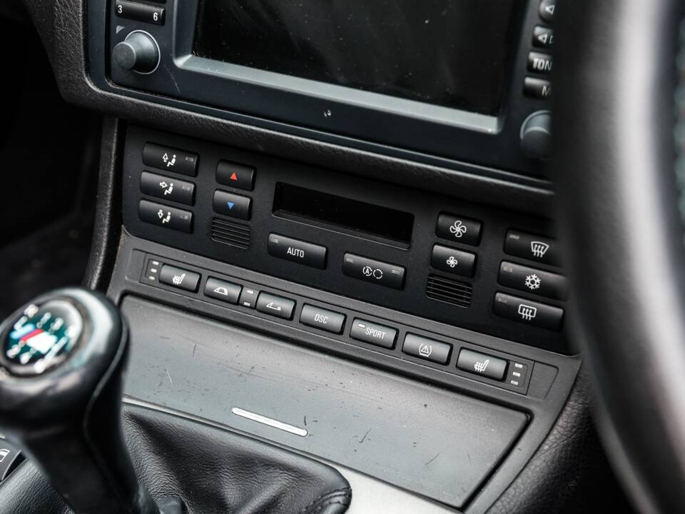 Image 36/50 de BMW M3 (2004)