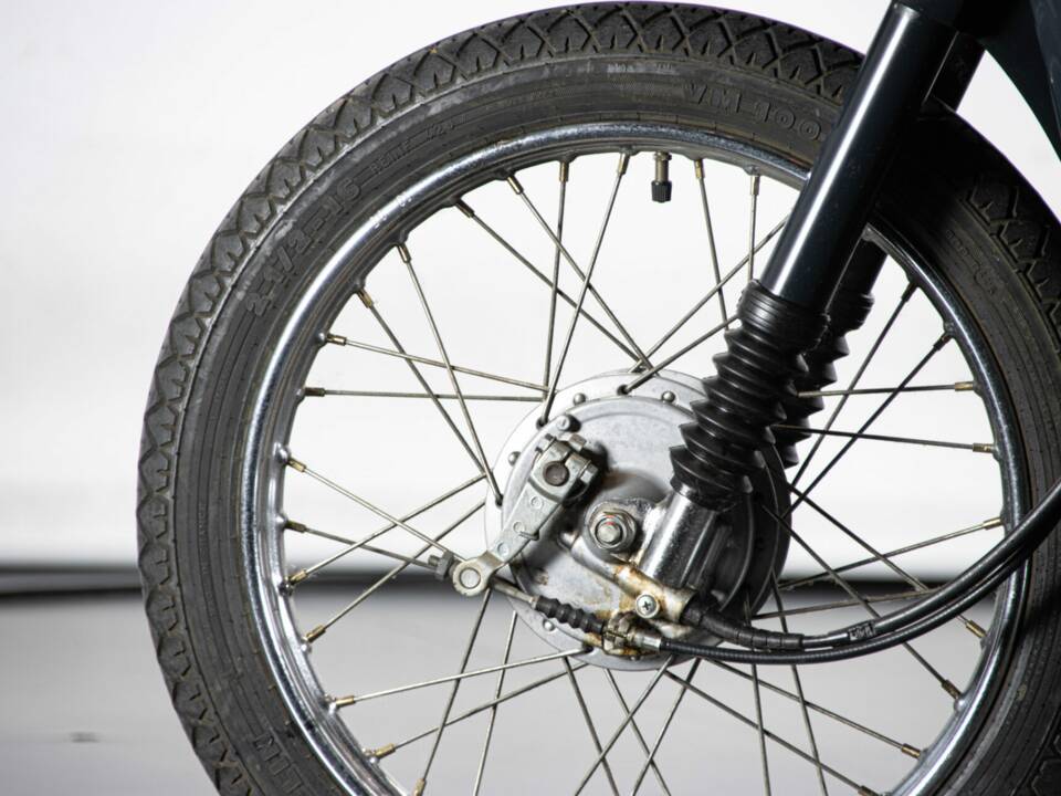 Image 18/44 of Honda SH 50 Fifty (1987)