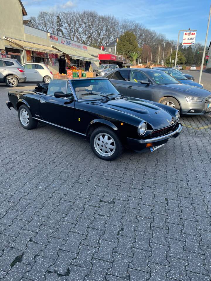 Image 5/14 of FIAT 124 Pininfarina Spidereuropa (1985)