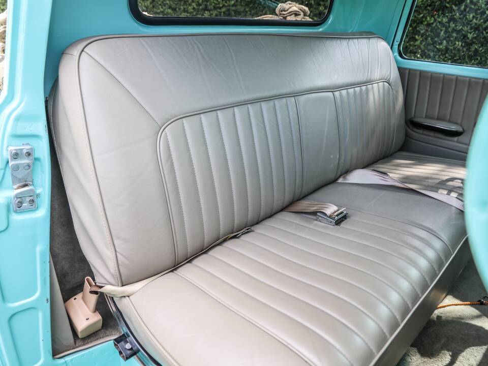 Immagine 28/34 di Chevrolet 3100 ½-ton (1957)