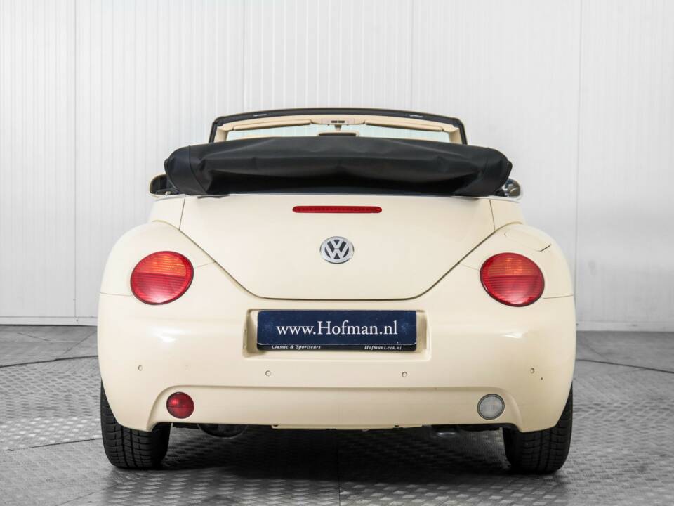 Bild 13/50 von Volkswagen New Beetle 1.6 (2003)