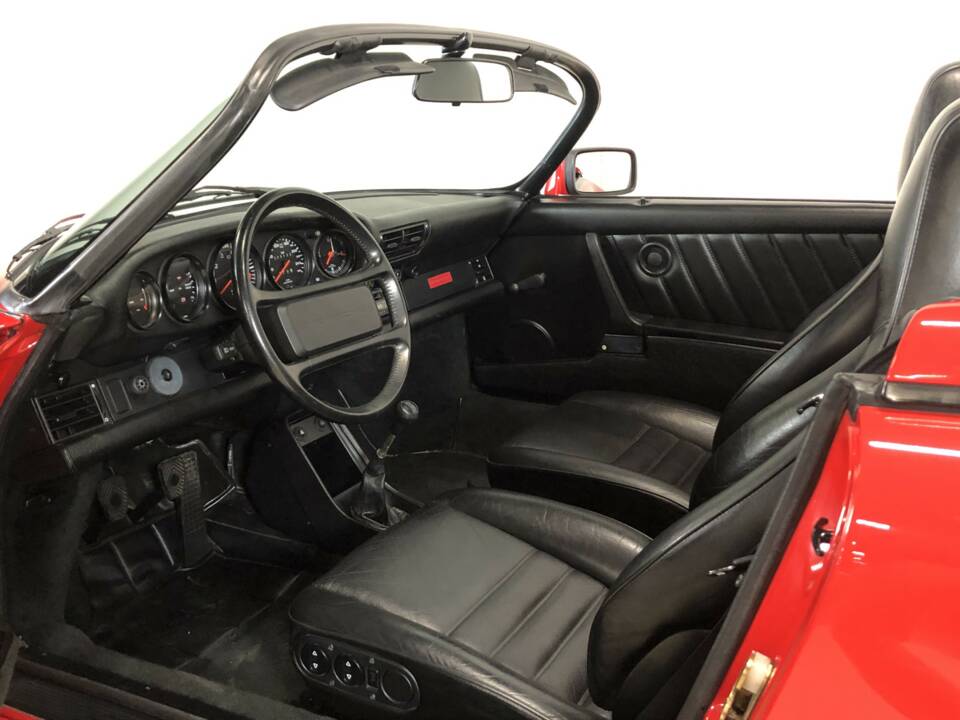 Bild 35/39 von Porsche 911 Speedster 3.2 (1989)