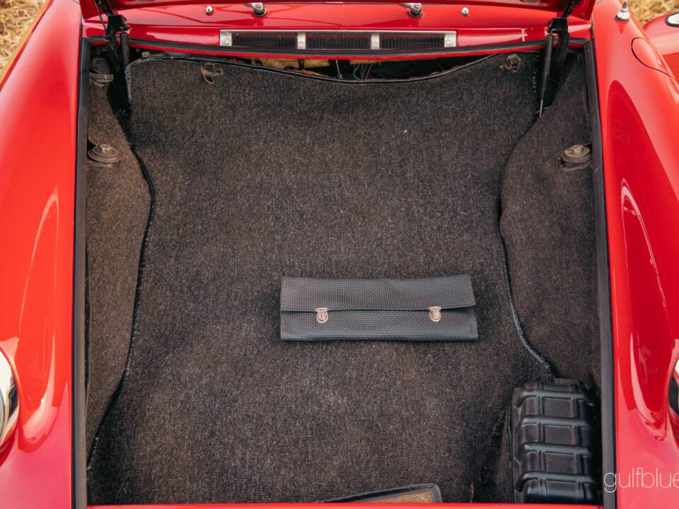 Image 55/59 of Porsche 911 2.0 (1966)