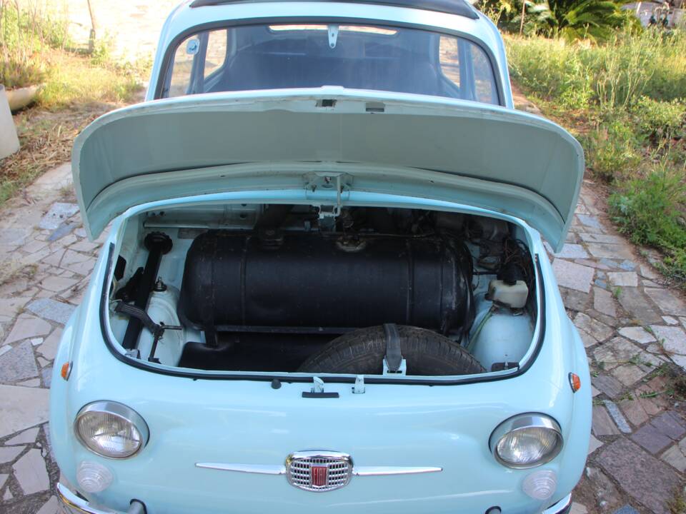 Image 24/71 of FIAT 500 F (1968)