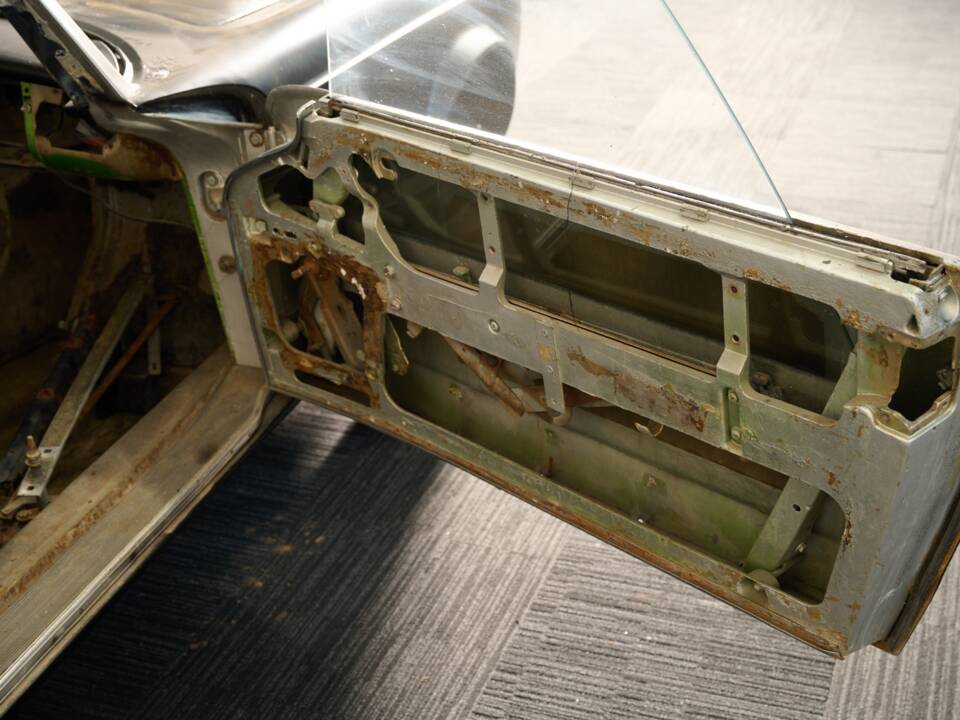 Image 27/47 de Mercedes-Benz 250 SL (1967)