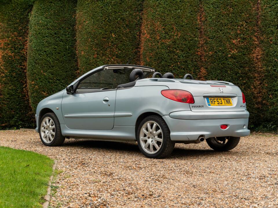 Image 29/50 of Peugeot 206 CC 1.6 16V (2003)
