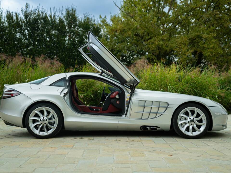 Bild 7/50 von Mercedes-Benz SLR McLaren (2005)