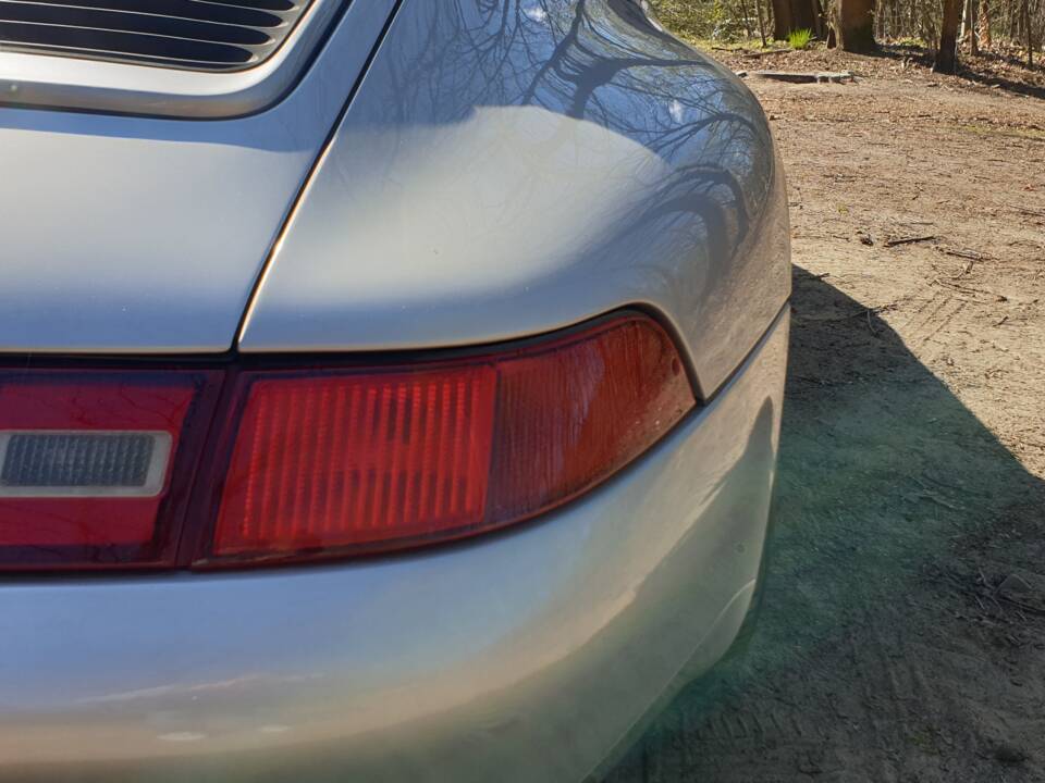 Image 45/116 of Porsche 911 Carrera (1997)