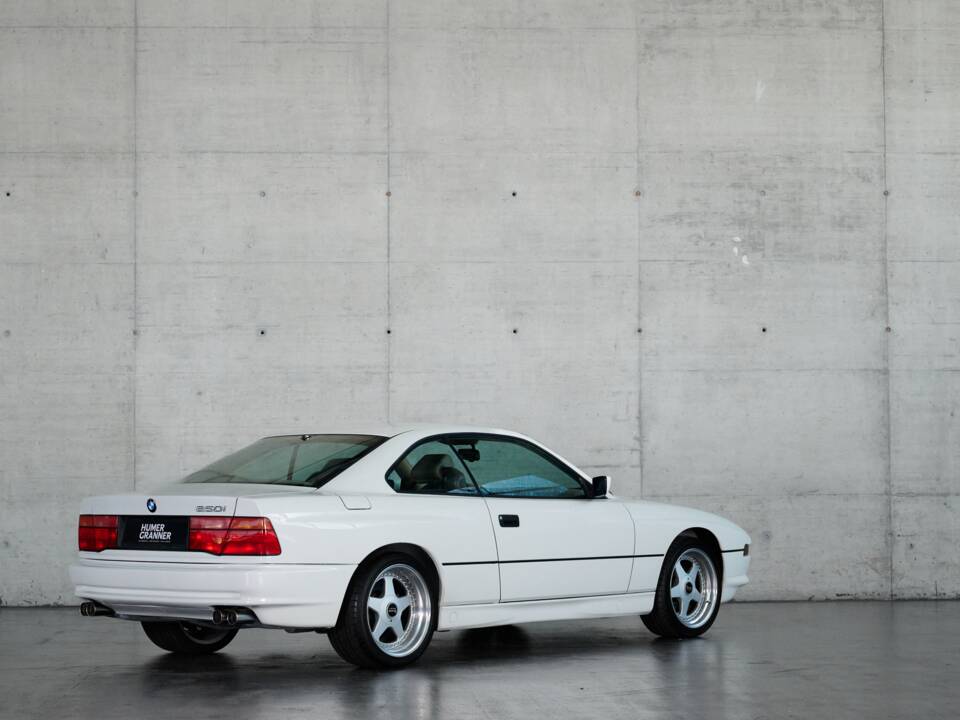 Immagine 27/50 di BMW 850i (1990)