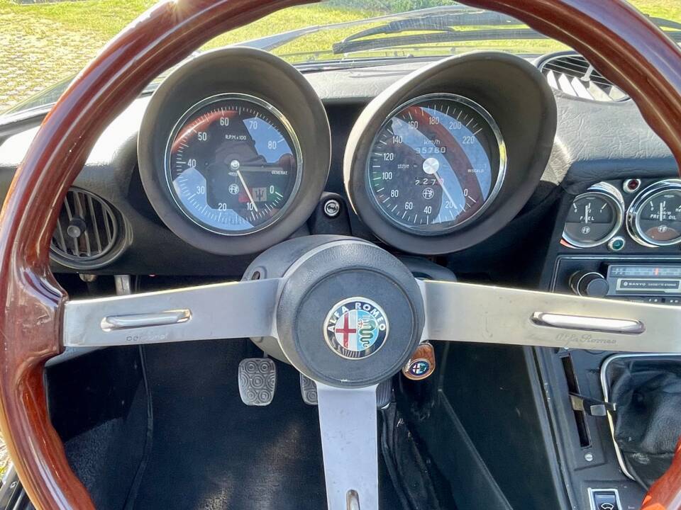 Bild 18/22 von Alfa Romeo 2000 Spider Veloce (1979)