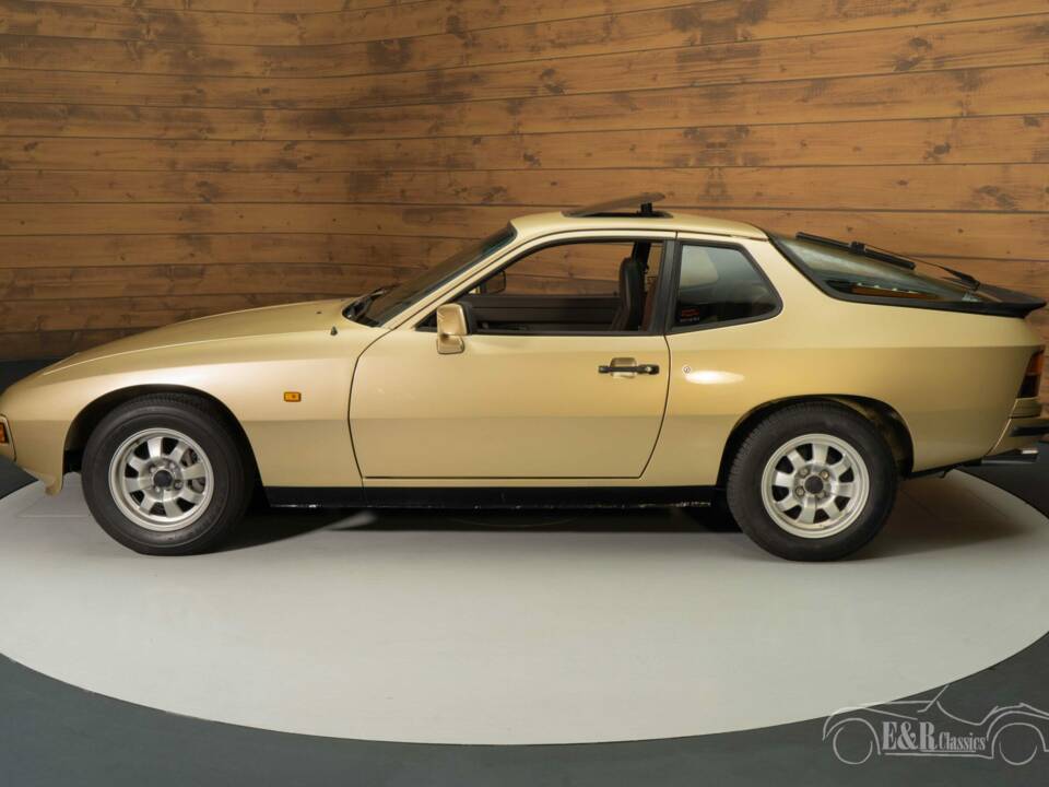 Image 7/8 of Porsche 924 (1983)