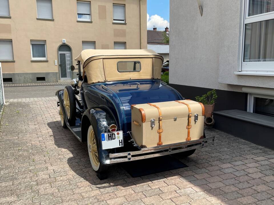 Image 3/60 of Ford Model A De Luxe (1931)