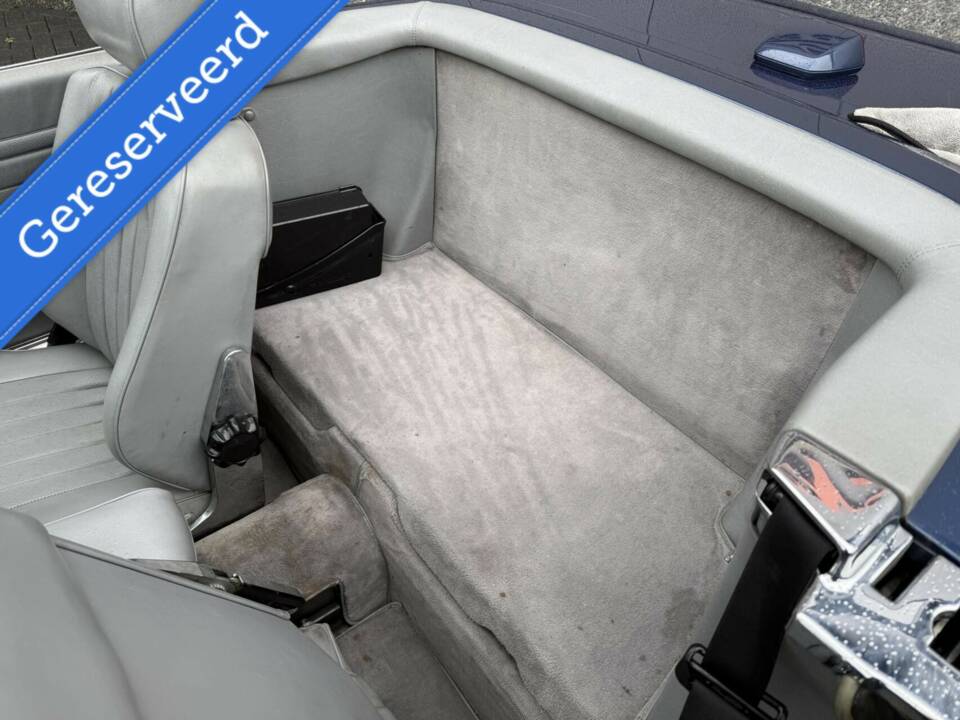 Image 22/46 of Mercedes-Benz 560 SL (1986)