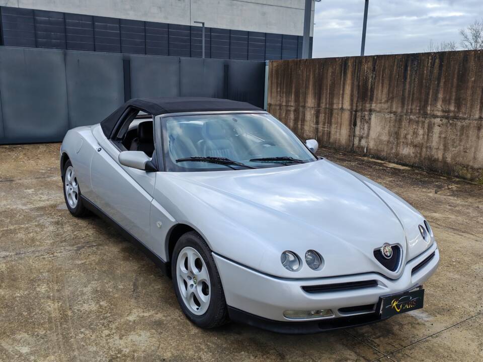 Bild 23/40 von Alfa Romeo Spider 2.0 Twin Spark 16V (1997)