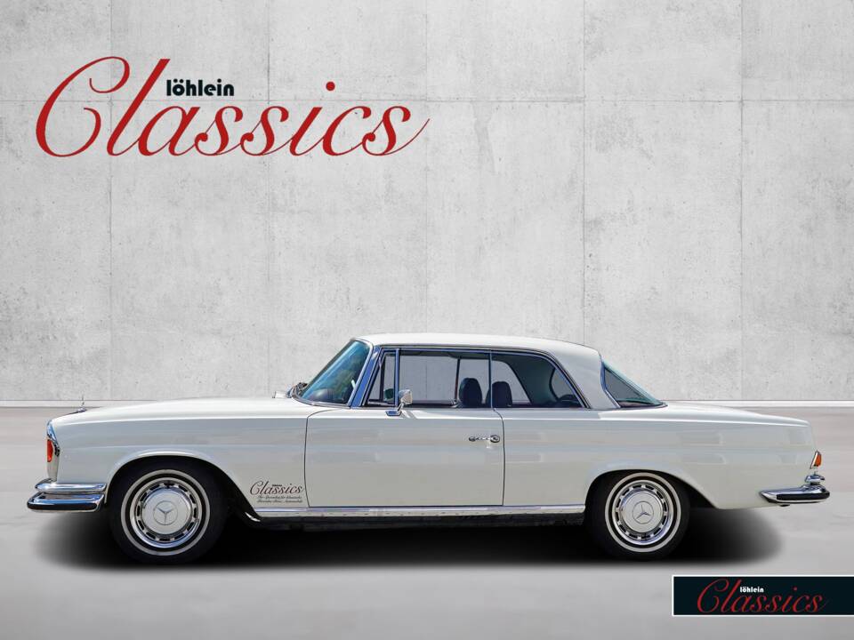 Image 3/29 de Mercedes-Benz 280 SE 3,5 (1971)