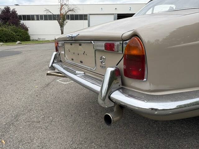 Bild 12/40 von Jaguar XJ 6 4.2 (1971)
