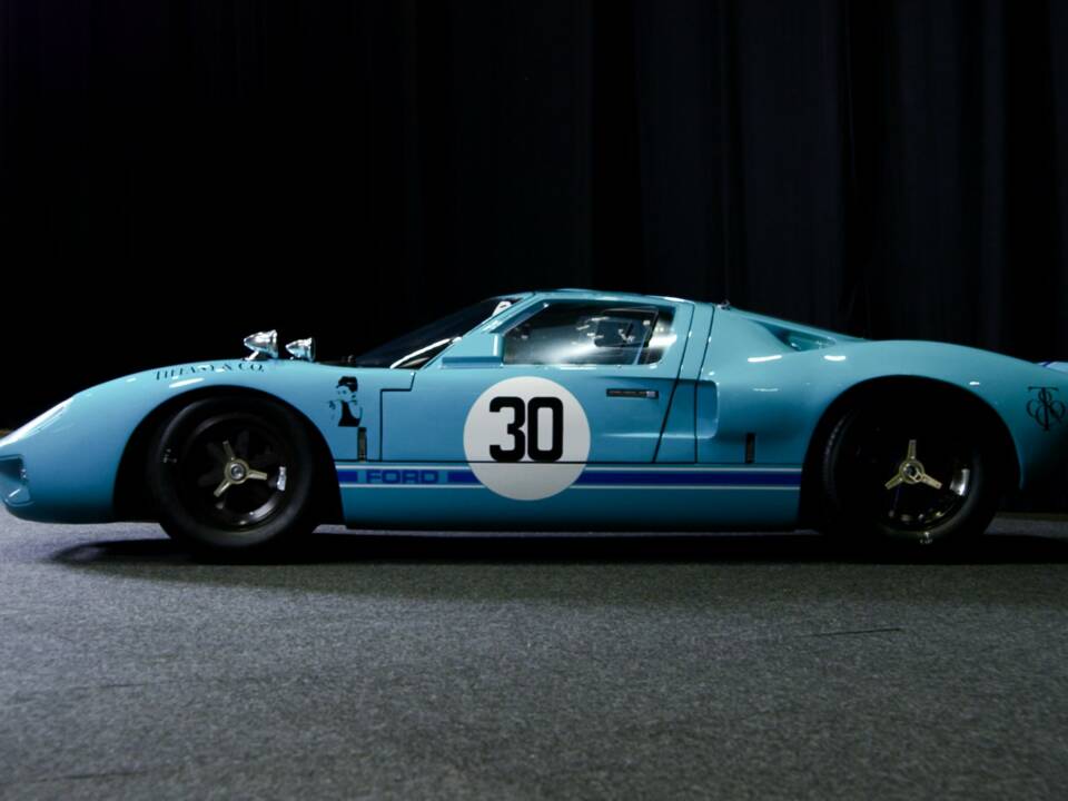 Image 9/12 of Ford GT40 (1965)