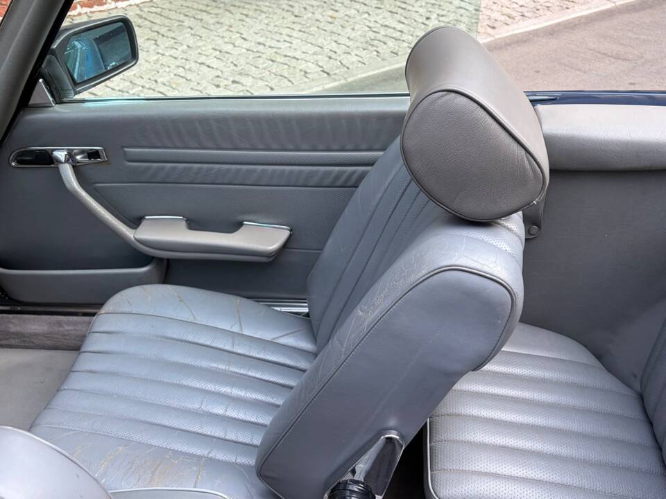 Image 66/88 of Mercedes-Benz 380 SL (1984)