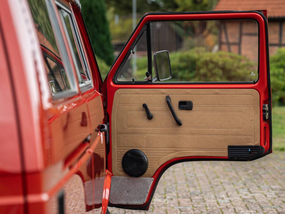 Bild 39/94 von Volkswagen T3 Transporter Syncro 2.1 (G-Kat) (1986)