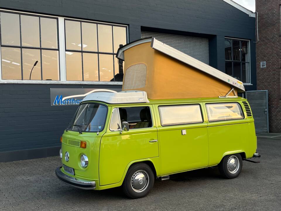 Image 9/57 of Volkswagen T2b Westfalia (1978)