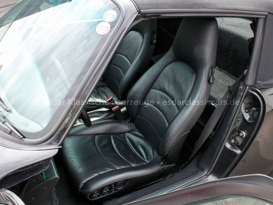 Bild 6/29 von Porsche 911 Carrera 4 (1996)