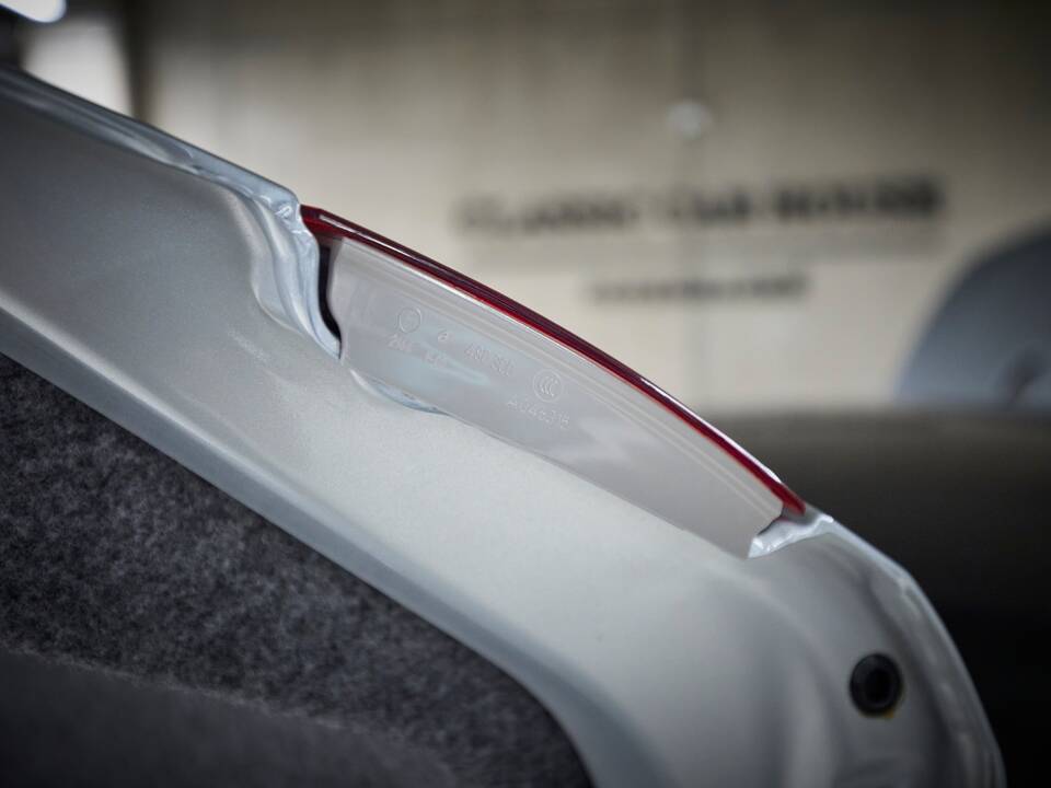 Image 72/100 of BMW M3 (2006)