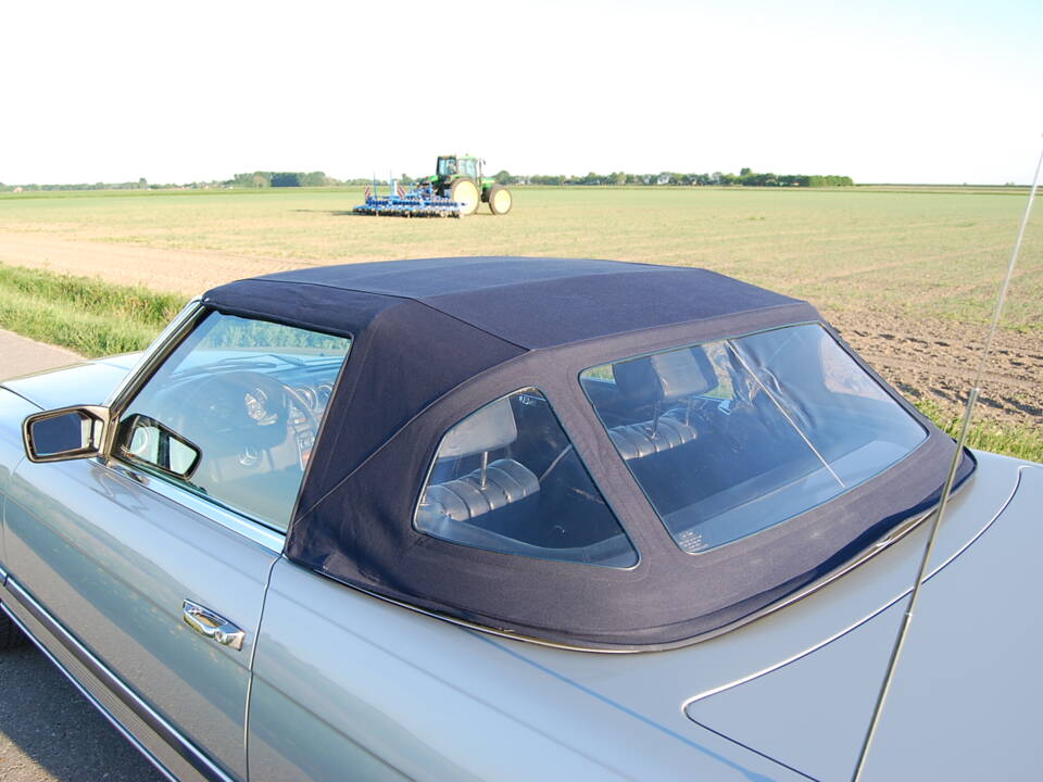 Image 84/87 of Mercedes-Benz 280 SL (1982)