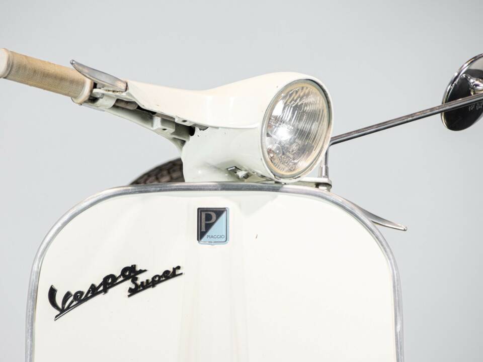 Image 10/50 of Piaggio Vespa 125 Super (1966)