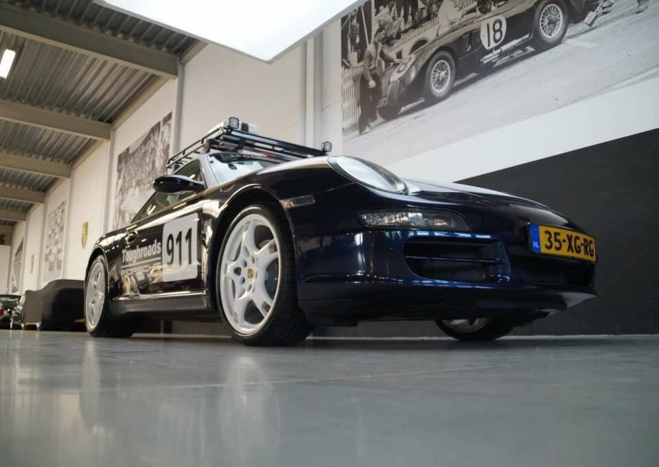 Image 19/50 de Porsche 911 Carrera (2005)