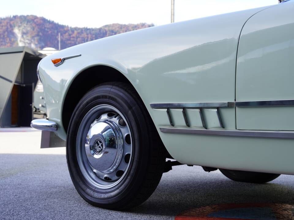 Immagine 35/41 di Alfa Romeo 2000 Spider (1959)
