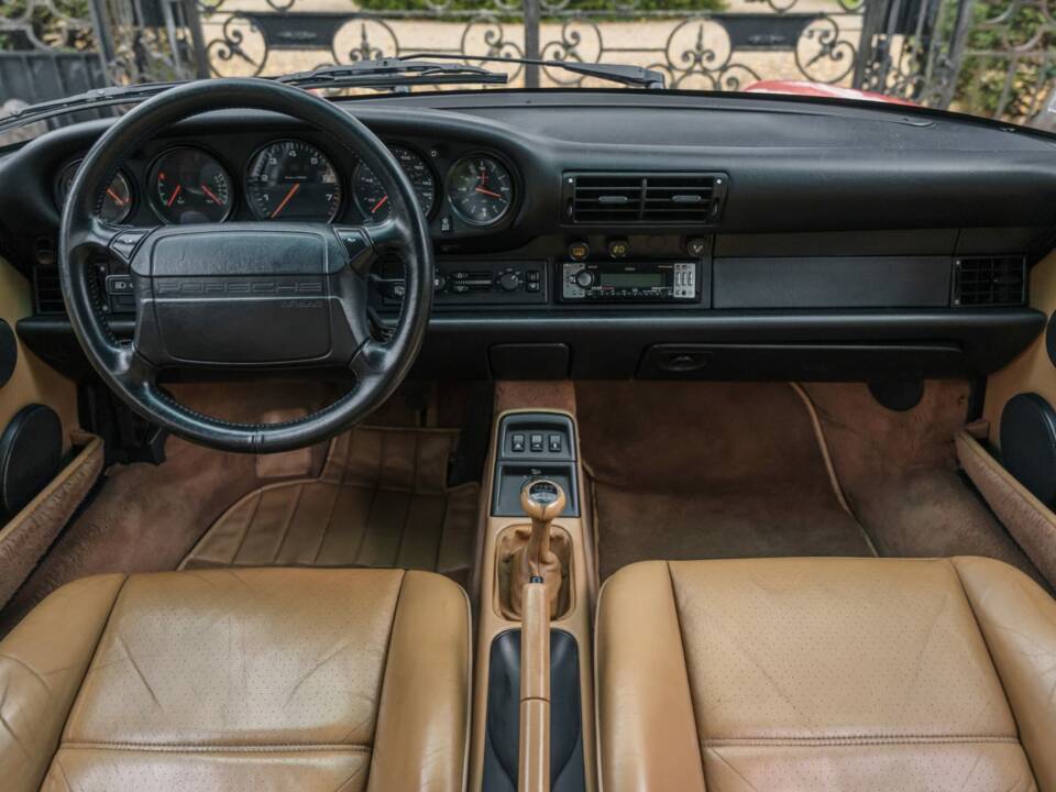 Bild 8/18 von Porsche 911 Carrera 2 (1991)