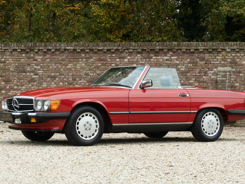 Imagen 34/50 de Mercedes-Benz 560 SL (1986)