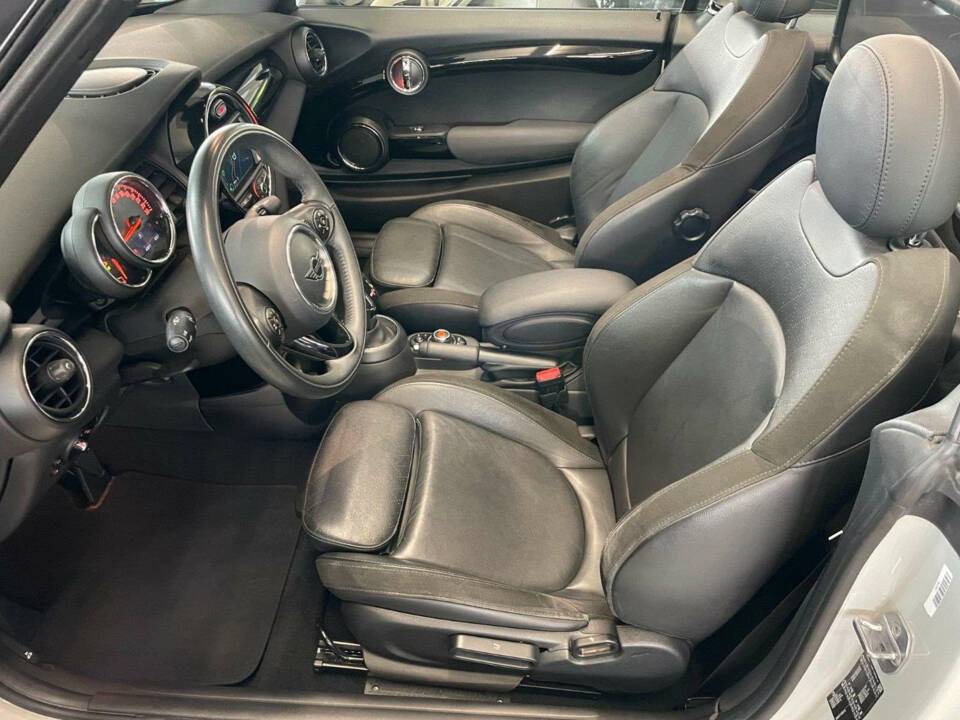 Image 11/19 of Mini Cooper (2019)