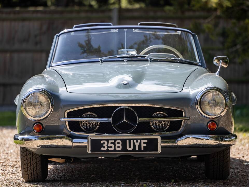 Image 2/56 of Mercedes-Benz 190 SL (1956)